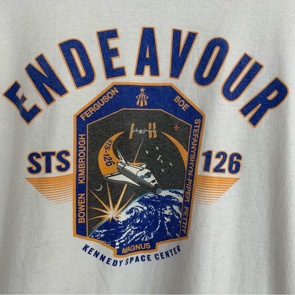 VINTAGE OFFICIAL KENNEDY SPACE CENTER ENDEAVOR SHUTTLE SHIRT SIZE XXXL NICE - Picture 1 of 5